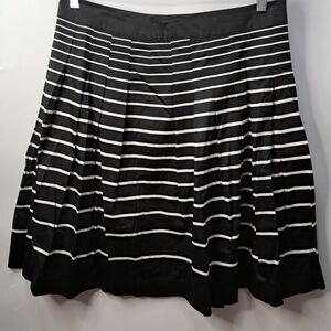 Talbots Women's Black White Knee Length Striped Pleated Career Work Skirt 10